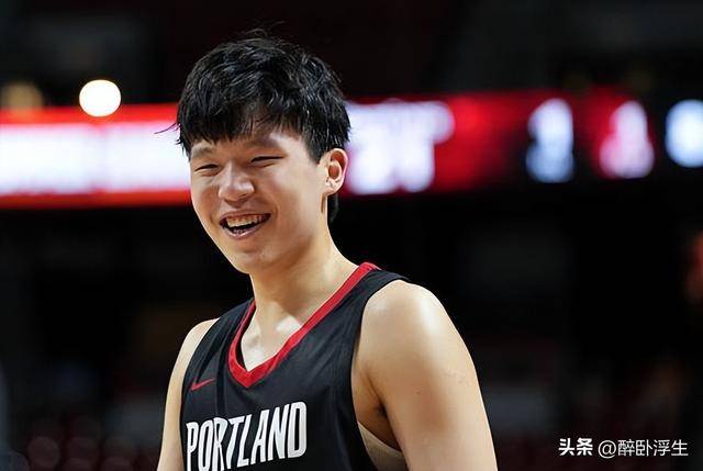 详解杨瀚森首秀3大亮点：比状元出色攻传防兼备 适应速度远超姚明