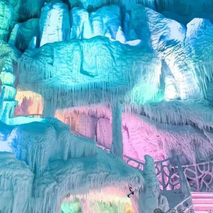 夏日消暑新去处！焦岗湖冰帘洞天，带你秒入-15℃奇幻世界_冰雪_奇观_淮南