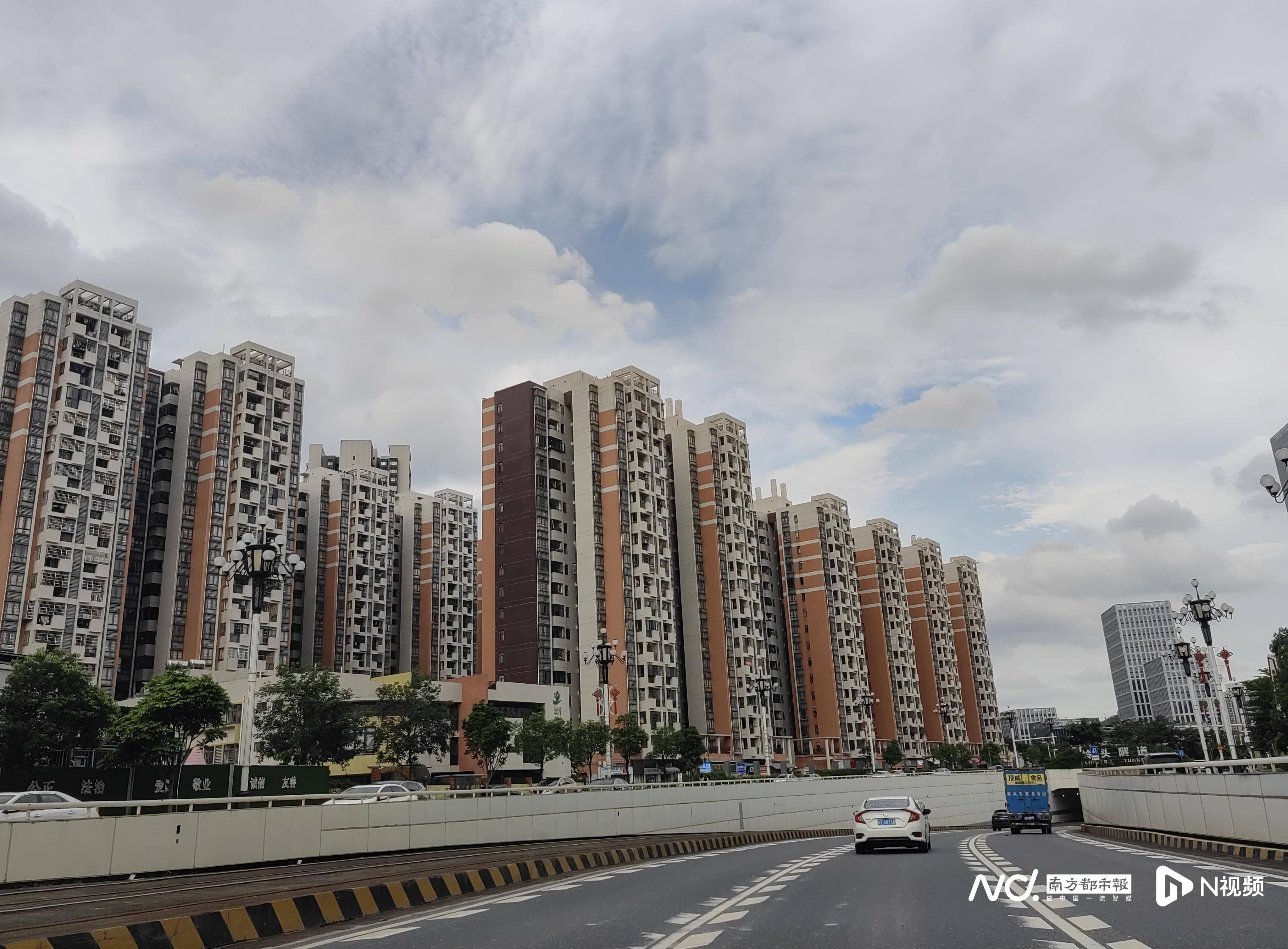 上海长沙房价领涨！但70城售价连续两月下行，意味着什么？