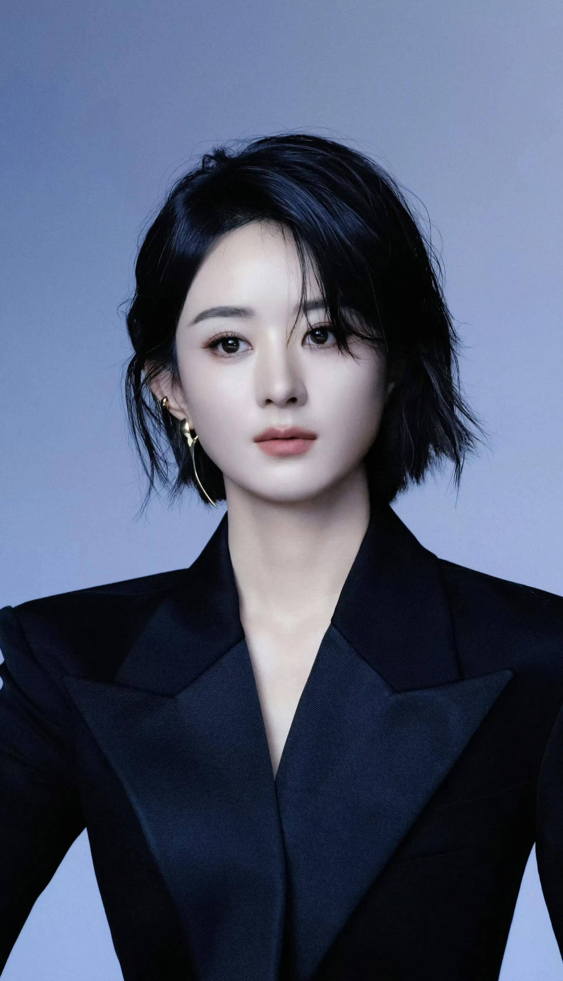 赵丽颖时尚优雅魅力绽放全新女神气质