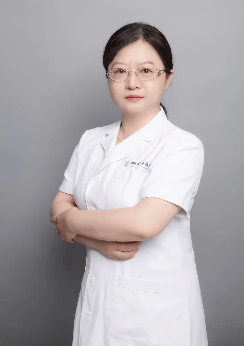 关于中日友好医院代挂专家号服务就医费用逐项核对，花得清楚明白的信息