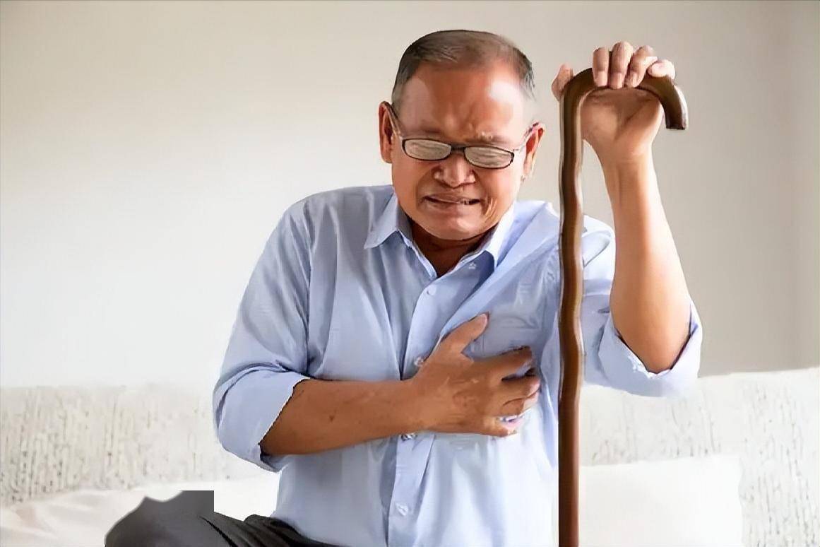 医生剖析240名心肌梗死患者,研究发现:患心梗的人,有4大习惯