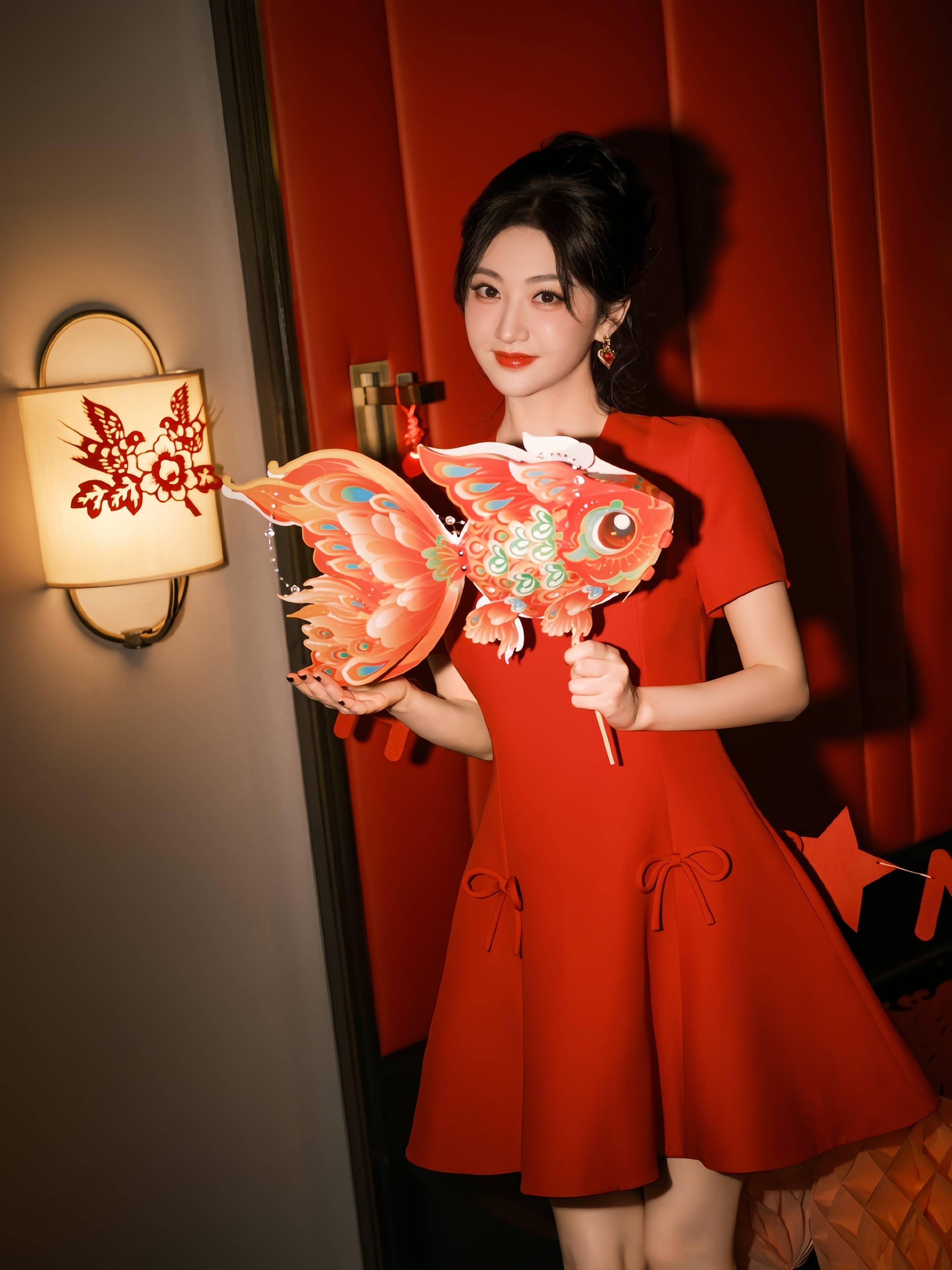 难怪张继科曾对她情有独钟,确实颜值身材双双在线,美丽动人