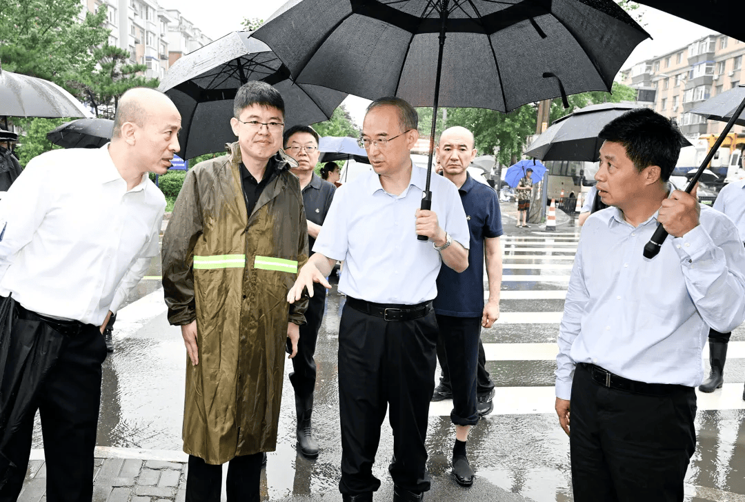 吉林省委书记暗访：长春等地出现的问题，充分暴露出一些基层干部作风不严不实、工作不深不细，要深刻吸取教训