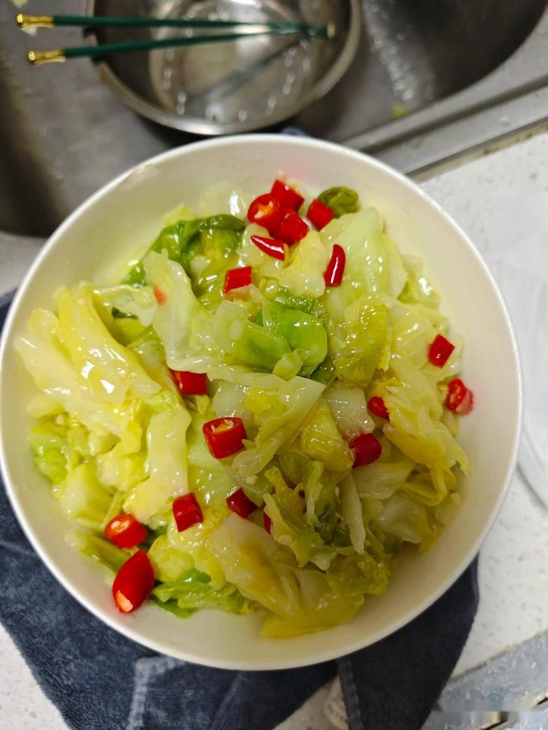 凉拌大头菜这么做爽脆开胃又下饭