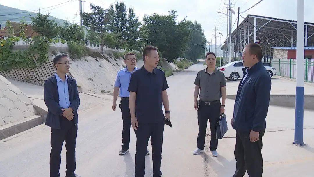 县领导督导调研巩固拓展脱贫攻坚成果同乡村振兴有效衔接工作