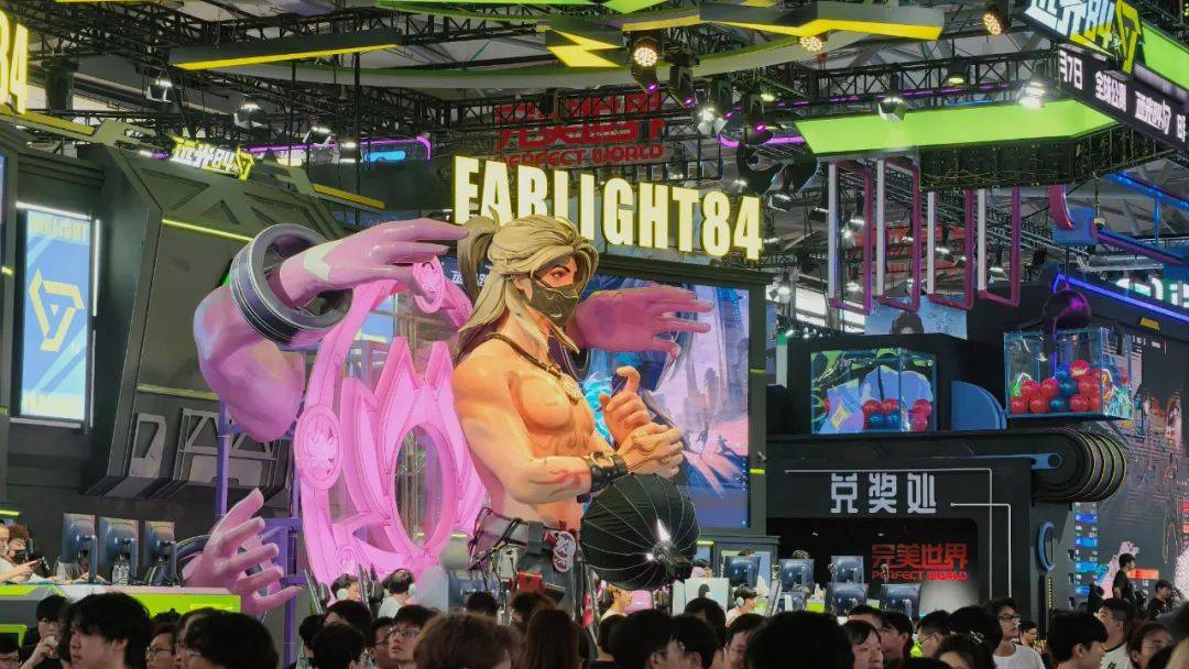 逛了一天ChinaJoy，最后被吸引的居然是鸿蒙。。。