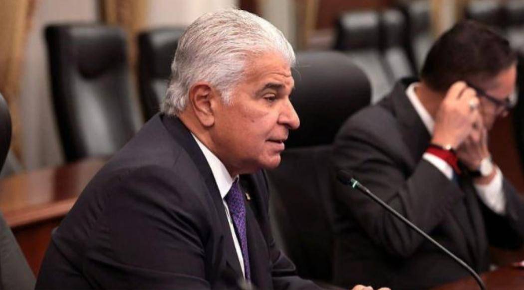 给美国不给中国？中企刚提接盘，巴拿马就给长和定罪，港口要收回