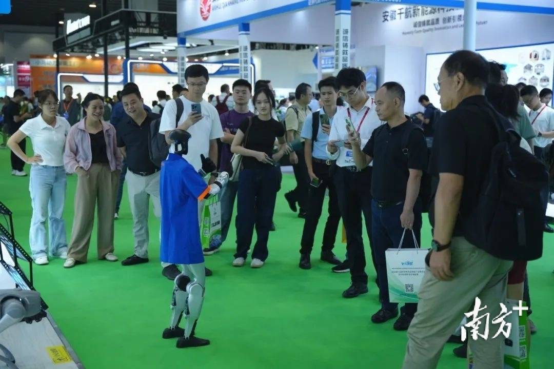 广交会展览现场