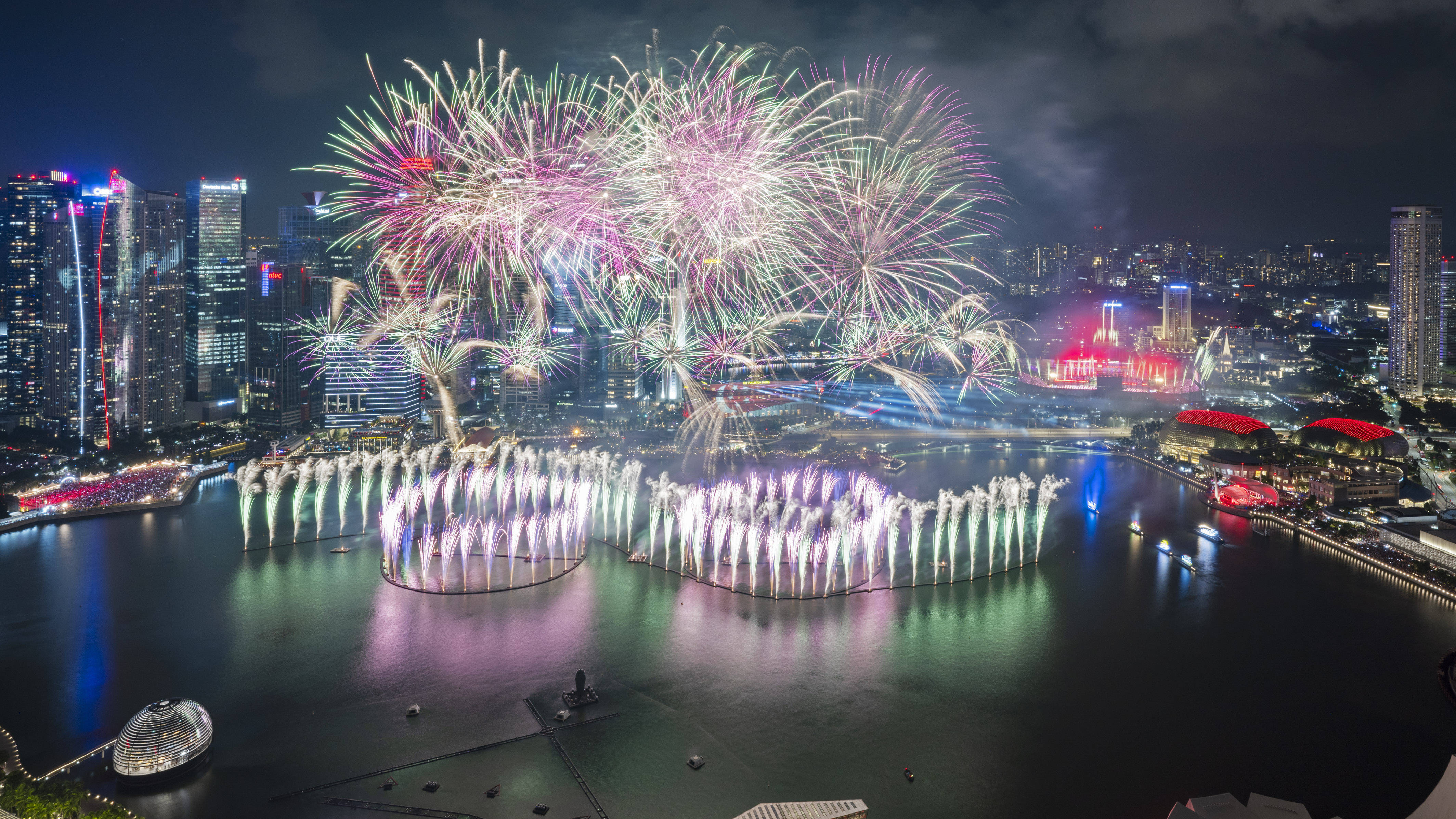 新加坡举行国庆庆典