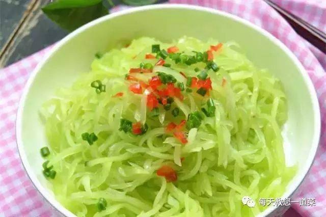 桌餐菜单12个菜视频_美味一桌菜图片_