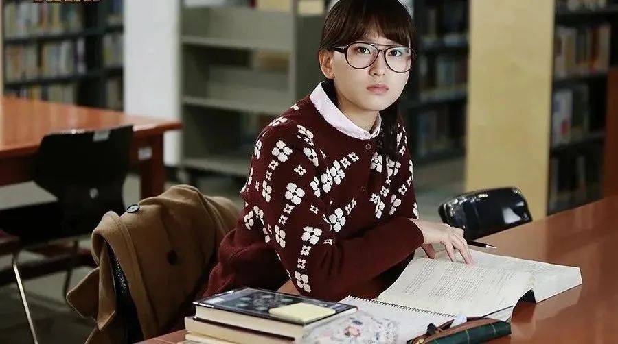当大学在引言中，北京大学会首先采取行动吗？