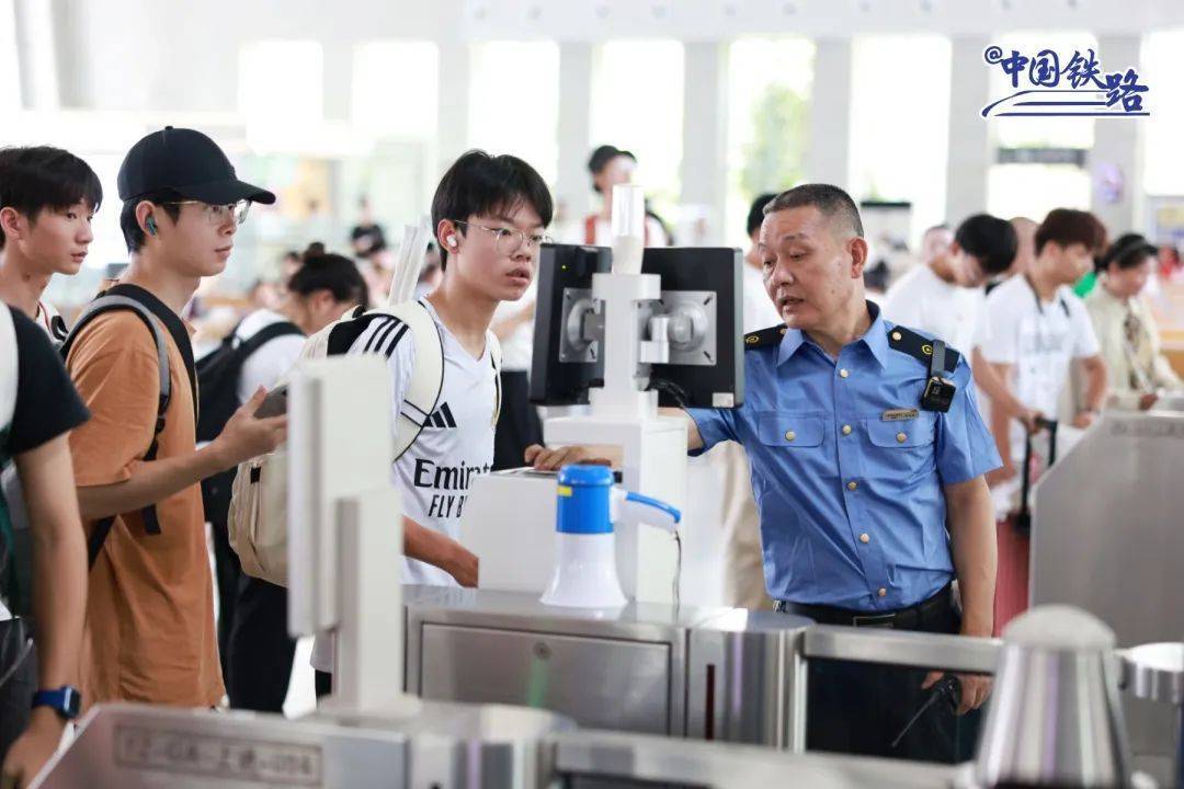 ѧƱŻ´ʩÿѧ4ŻƱʱʹ