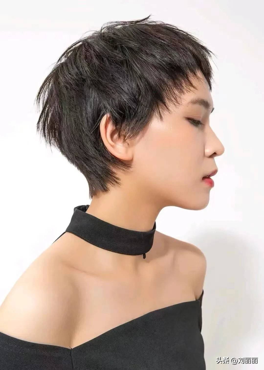 超短发的低维护让忙碌的都市人轻松拥有时尚发型