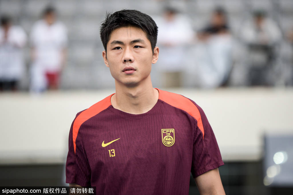 久尔杰维奇执掌U18国足！大揭秘：谁将在2025中日韩青少年运动会大放异彩？