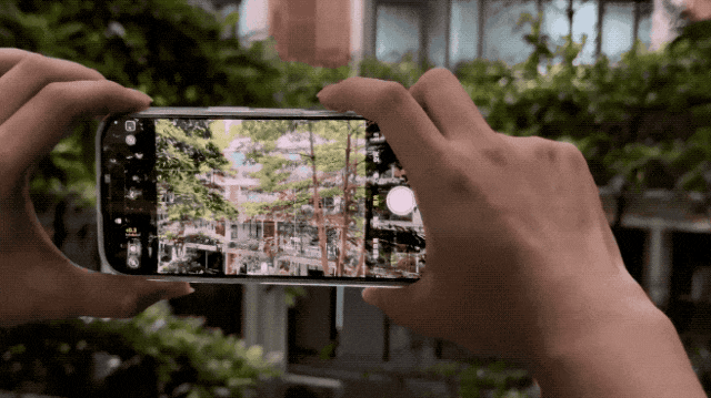 iPhone相机键“二代而亡”！像素级跟风的国产手机尴尬了？
