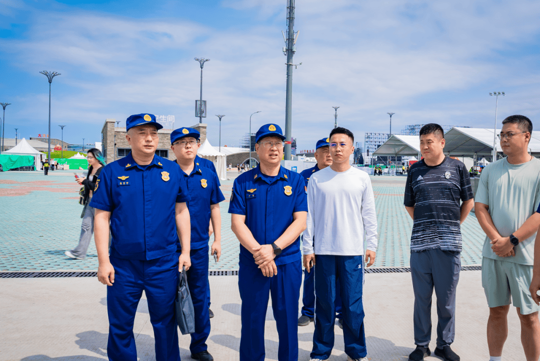 哈尔滨市消防救援支队圆满完成2025 哈尔滨草莓音乐节消防安保任务
