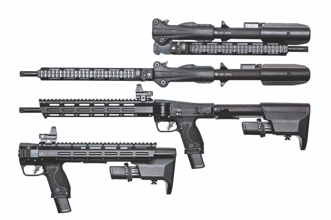 手枪口径卡宾枪,折叠后无压力装入携行包,车内!