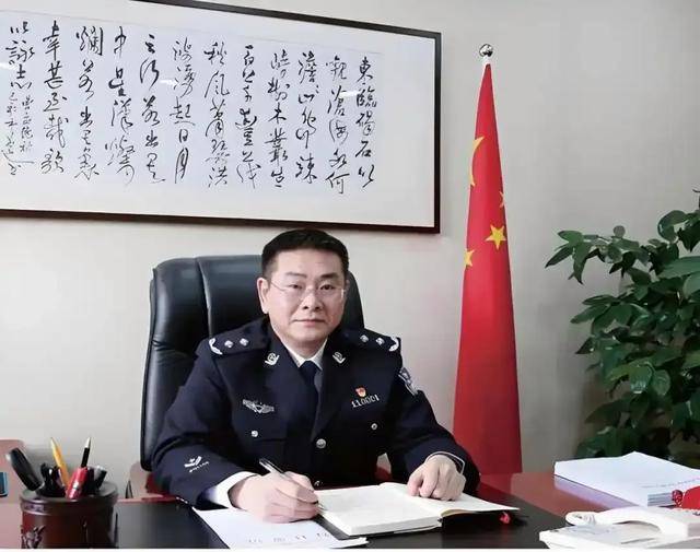 重庆通报：杨宏被查