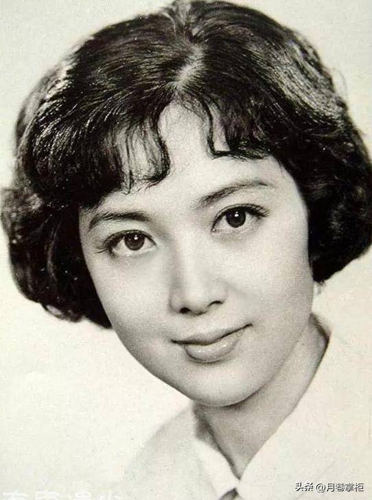 来一起看看80年代女星们年轻时的绝世容颜，惊艳了时光！