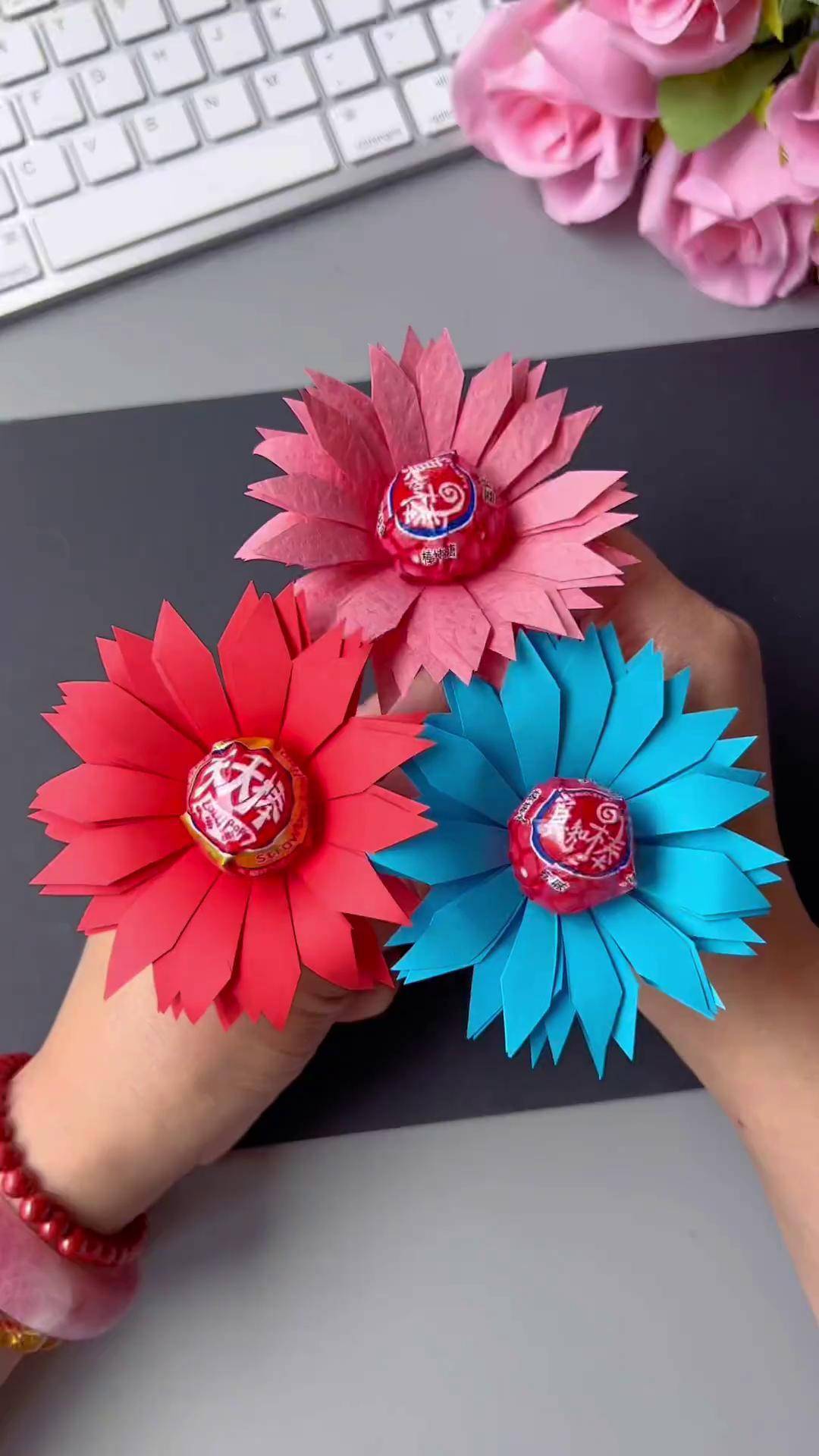 用圆形纸做一朵甜甜的花朵,非常好看亲子手工 六一儿童节礼物 创意