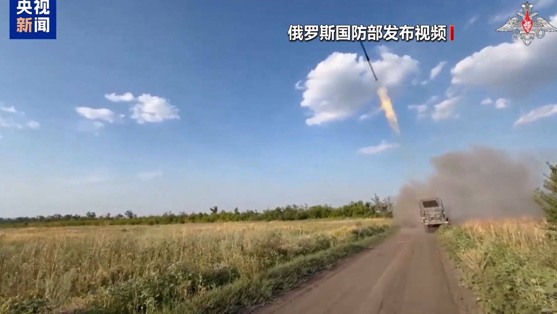 俄乌在顿涅茨克重镇激战！俄防长：乌军今年损失超34万人！俄军每月能控制600至700平方公里土地