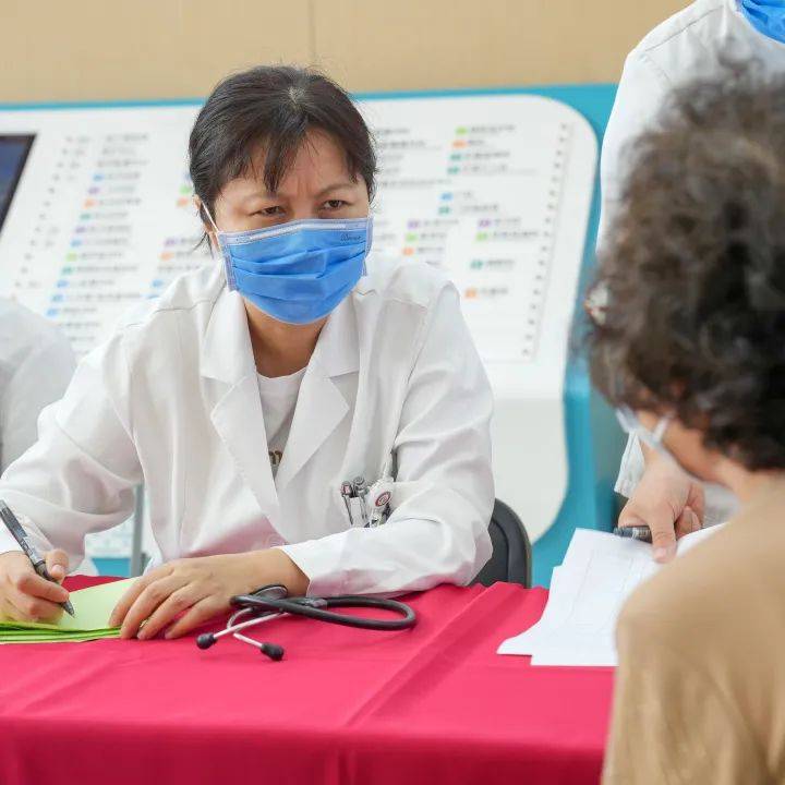 北京大学首钢医院挂专家号陪护与手续办理的简单介绍