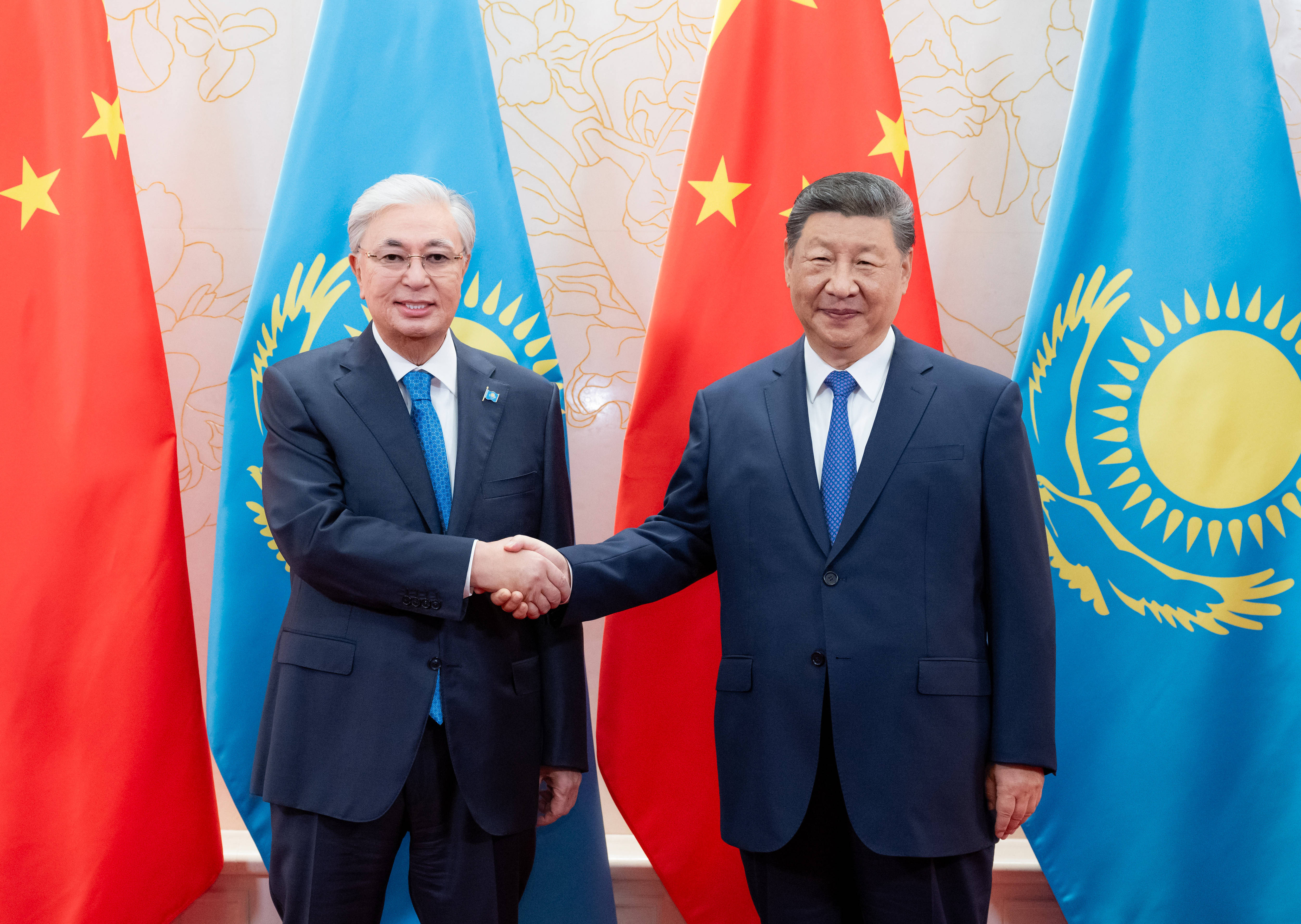 上合组织天津峰会丨习近平会见哈萨克斯坦总统托卡耶夫