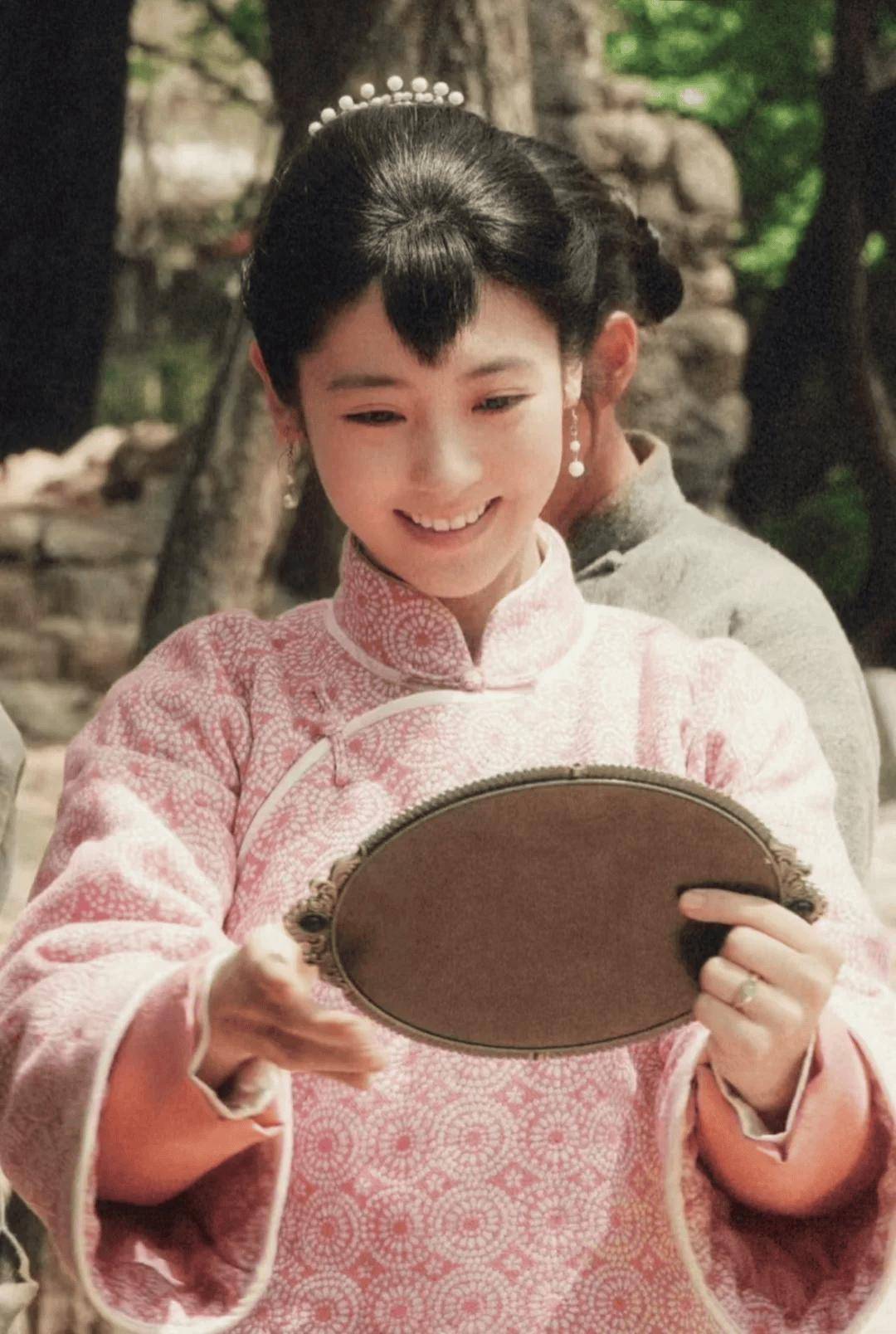 《生万物》导演只是请30岁的邢菲来演个大馋丫头女二不曾想她用