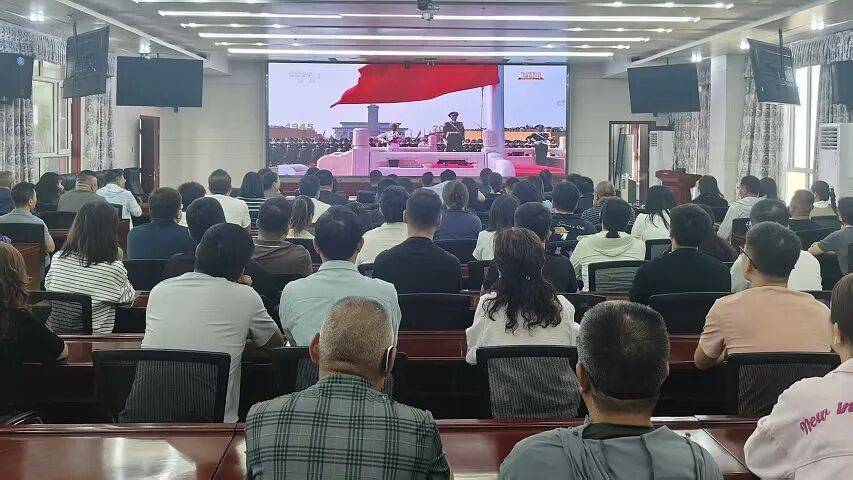 盟人社局党总支组织开展“纪念中国人民抗日战争暨世界反法西斯战争胜利80周年”主题党日活动