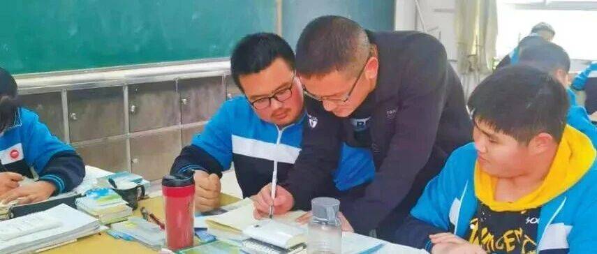 王宇华：孩子心中“最靠谱的王老师”_柞水_教学_课堂