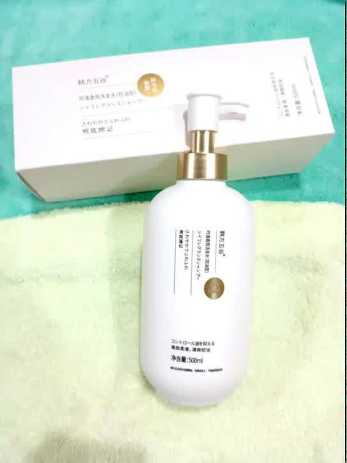 这款洗发水采用进口氨基酸配方温和清洁头皮