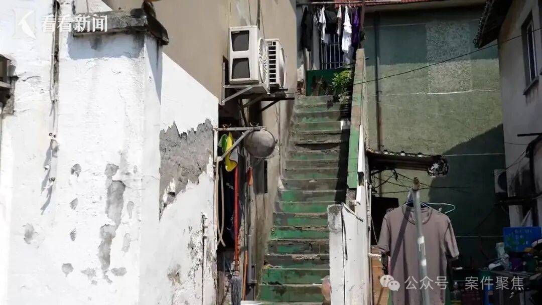 太恶心！事发上海，男子3次潜入女邻居家，做猥琐之事…原因让人大跌眼镜