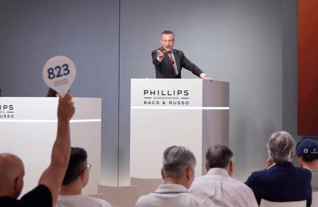 伟德国际玩表这件事最初还是女人们先开始的