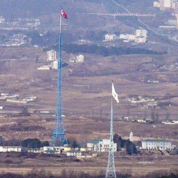 韩国总统:要终结朝鲜半岛敌对与对抗时代_交流_敌对行为_张粲