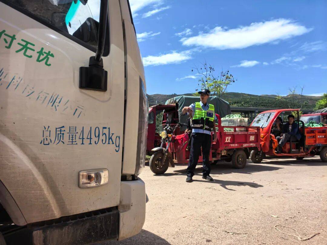 石榴红了“警务”到