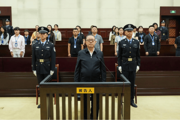 受贿超3亿元，青岛市人大常委会原副主任张锡君一审被判死缓
