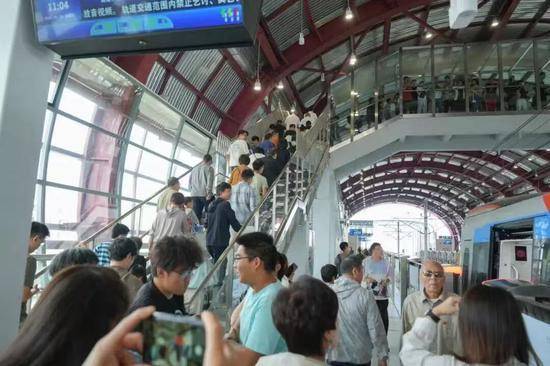 天津：市域（郊）铁路津静线运营一周年 运送乘客超520万人次