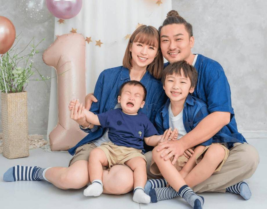 前TVB性感人妻获亚洲美胸大奖！大晒傲人身材却被批 气到发长文反击