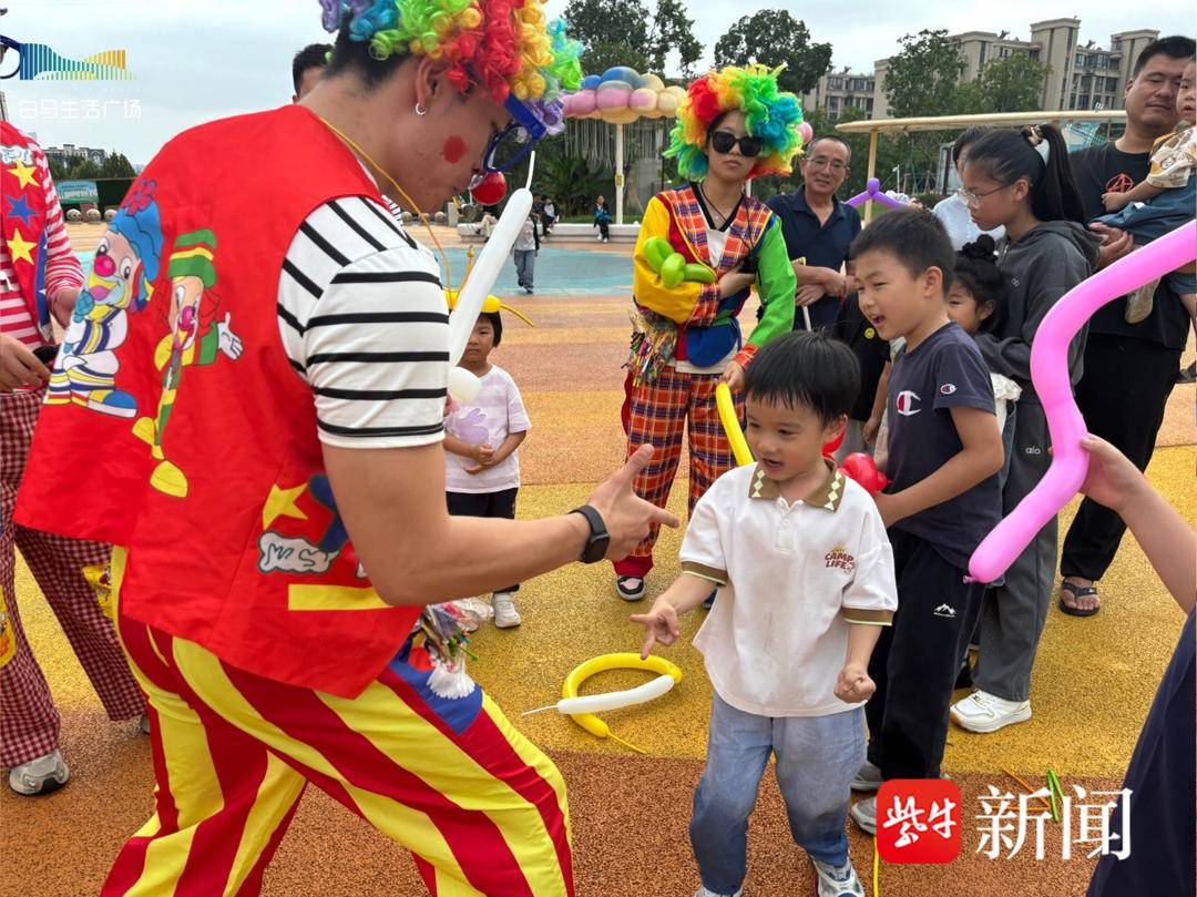“苏超”引爆全城消费 南京探索“体育+”假日经济新范式