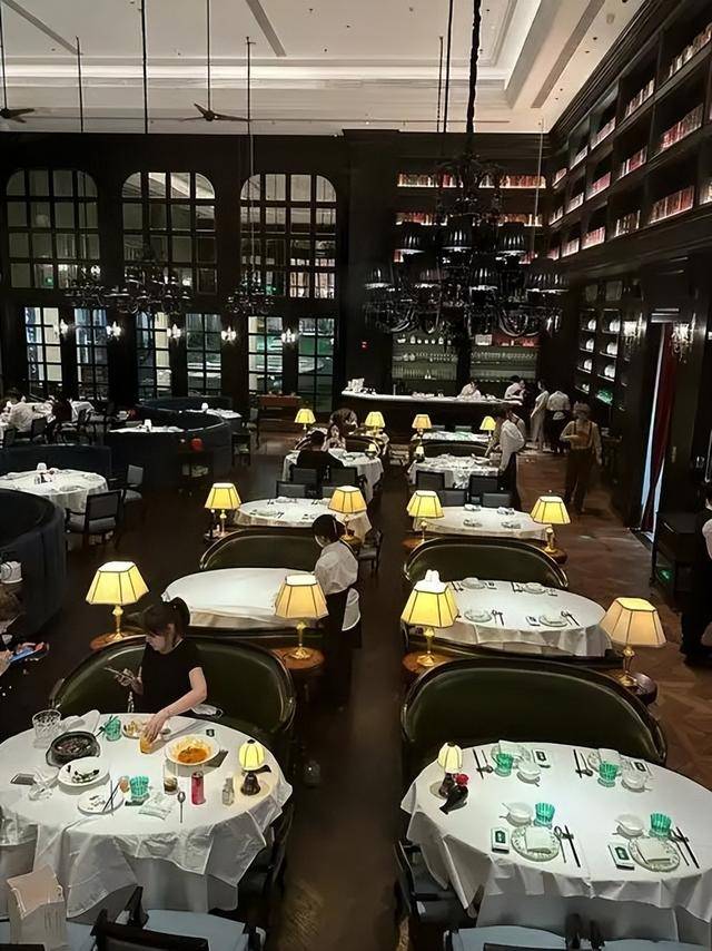 英餐厅推黑暗料理_英国地道美食_英国小馆子