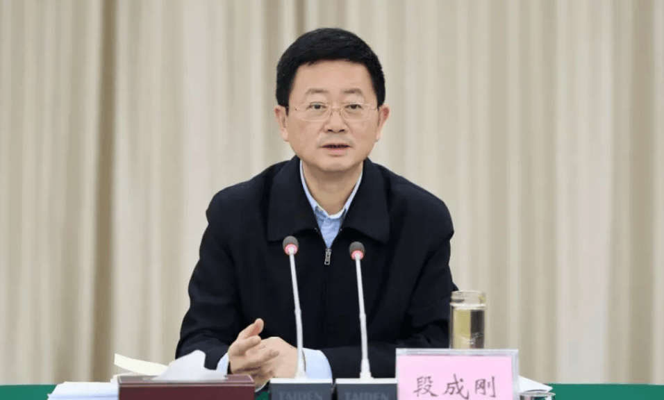 打&quot;虎&quot;！乌兰，任上被查
