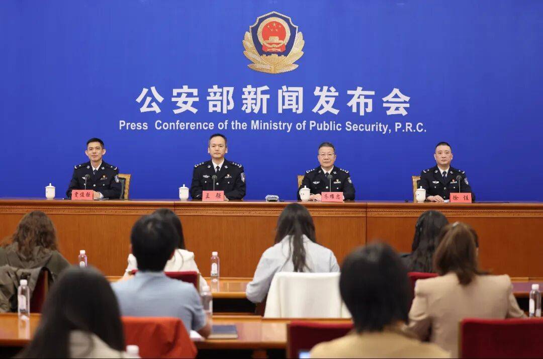 国产新车上牌，可以不去车管所了，“线上半小时内办结”！纯进口小客车暂时不支持