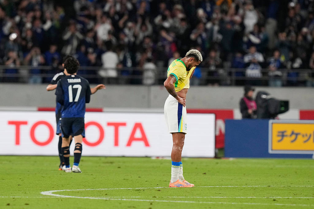日本男足让二追三，成为本世纪首支击败巴西的亚洲球队