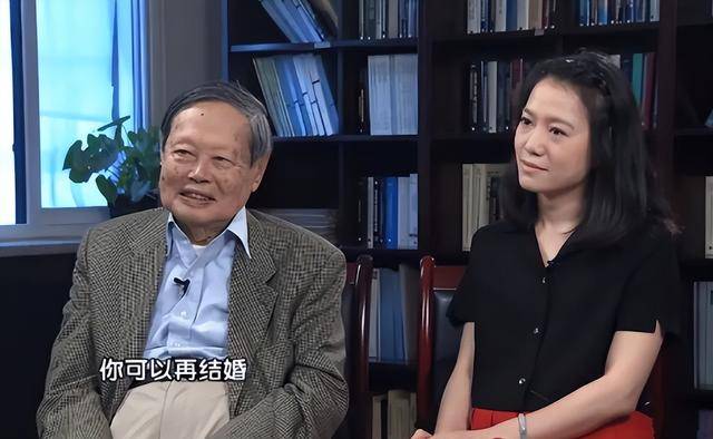原创             突发！杨振宁去世 曾被问去世后翁帆怎么办 他的回答令翁帆泪眼婆娑