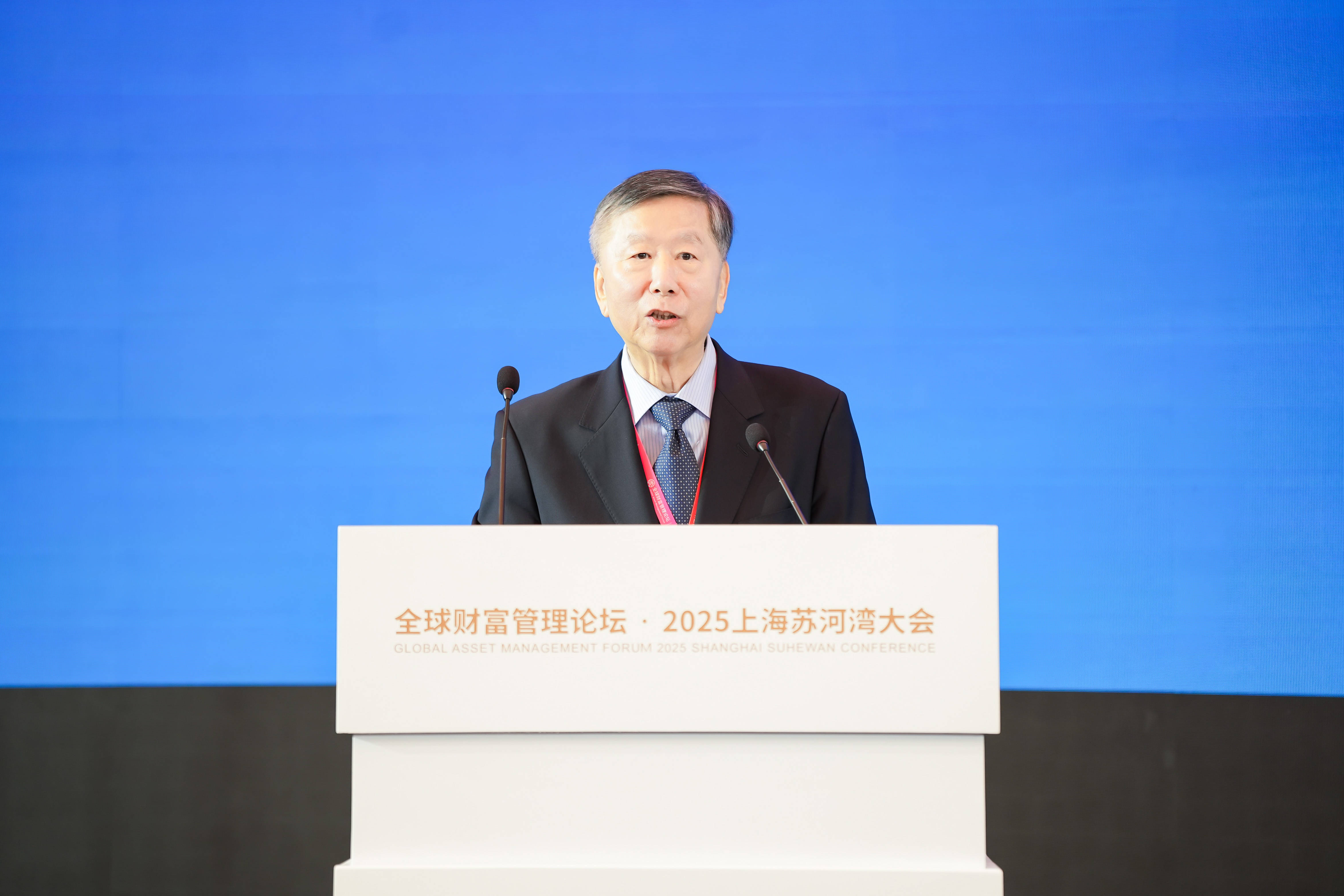 尚福林：金融与技术“双轮驱动”深入融合 加速重塑金融格局和服务模式