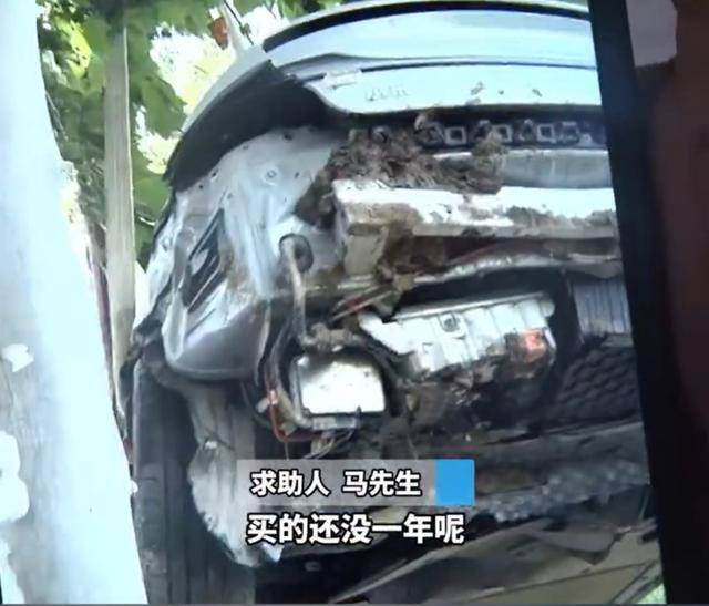 小米SU7借牌友开10分钟被撞烂，车主：对方开140码想炫耀