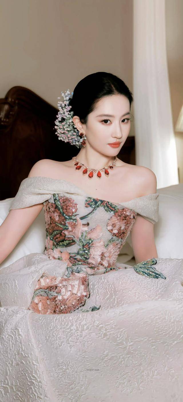 刘亦菲壁纸,不愧是神仙姐姐啊