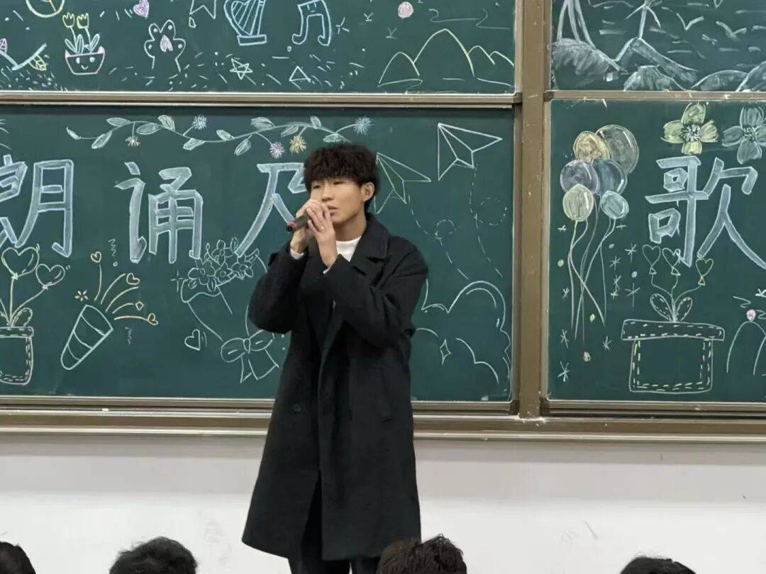 大数据系爱国荣校诗歌朗诵比赛圆满落幕