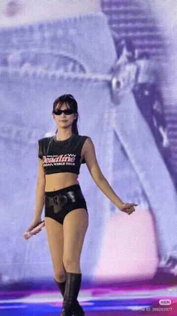 顶级女团爱豆被曝“胖了一圈”?韩网友吵翻天了 插图2 顶级女团爱豆被曝“胖了一圈”?韩网友吵翻天了 插图2